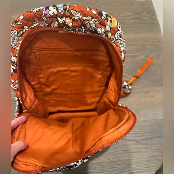 Vera Bradley Disney Essential Large Quilted Backpack NWT - Picture 8 of 14